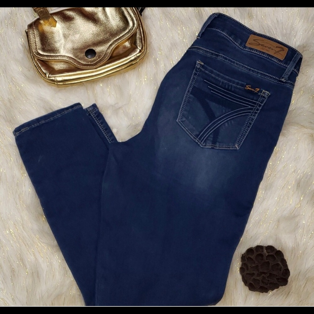 Seven7 high rise skinny will fit a size 14